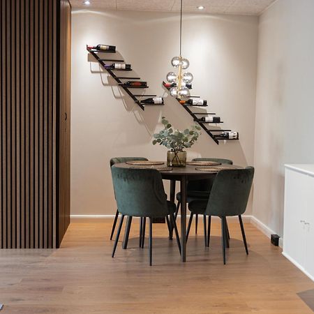 Ny Style Entire Apartment W/Private Cozy Terrace Harreslev Eksteriør billede