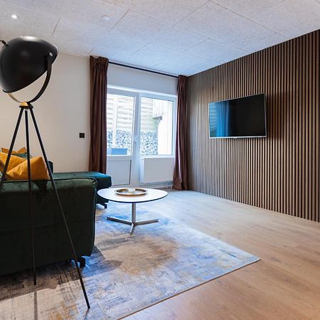 Ny Style Entire Apartment W/Private Cozy Terrace Harreslev Eksteriør billede