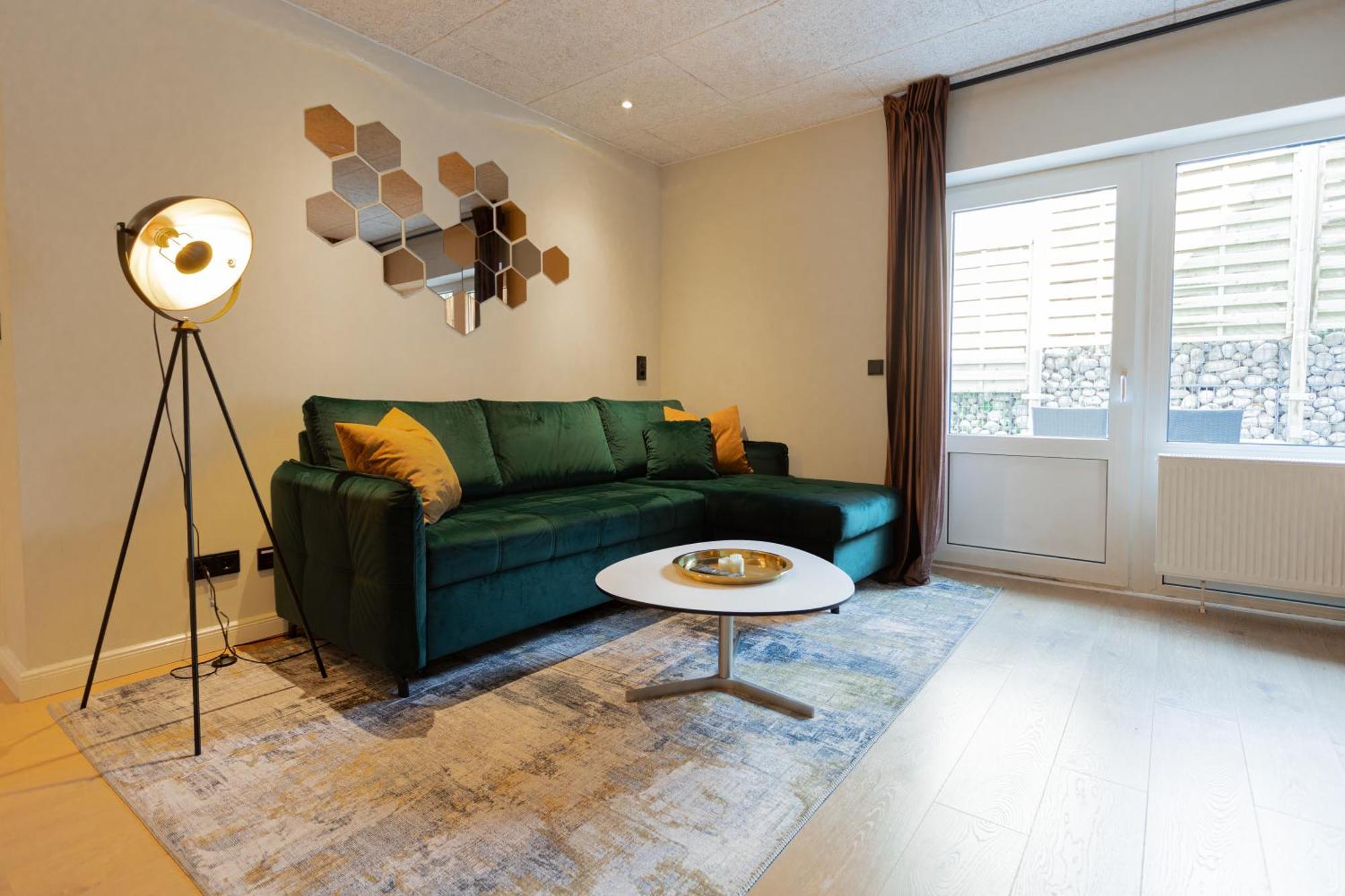 Ny Style Entire Apartment W/Private Cozy Terrace Harreslev Eksteriør billede